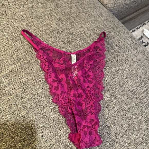 Victoria's Secret LOT 36D/36DD/ Large - Picture 7 of 16